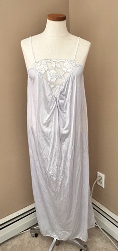 VTG NATORI Lingerie 80's PEIGNOIR Set 2pc Nightgown & Robe Purple - Picture 11 of 13