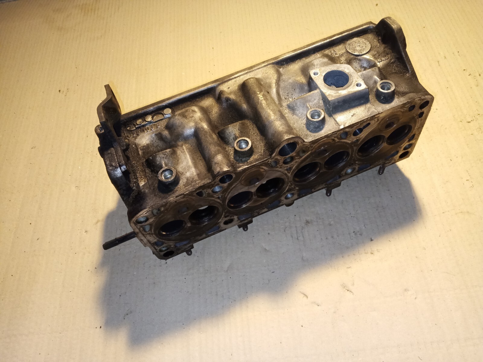 VW T4 Transporter Diesel 1 9 44 KW Zylinderkopf 028103374 online 