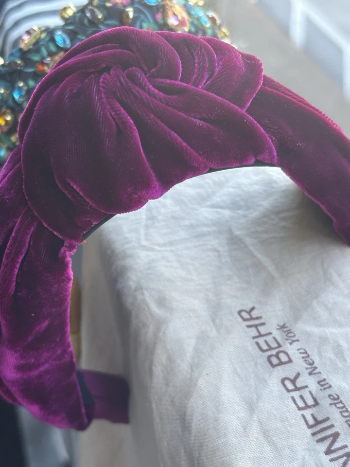 Diadema de terciopelo Jennifer Behr Foto 2 de 4