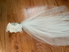 43" Length Veil Lace  Faux Pearl Open Circle Design Bridal Headpiece White