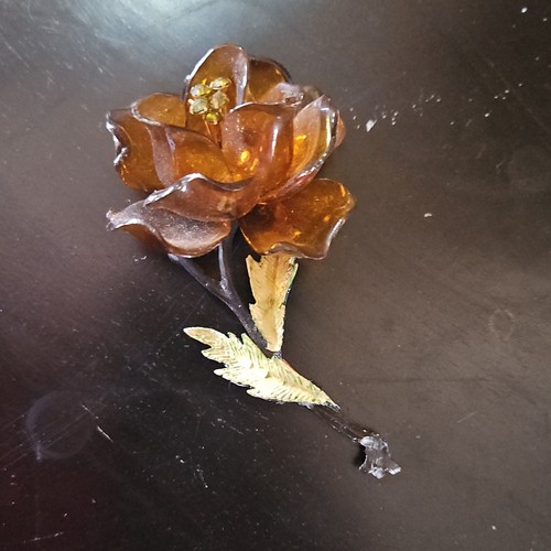 Vintage Brown Resin Flower Brooch Pin w/ Metal Stem Leaf Flowers & Plants Theme