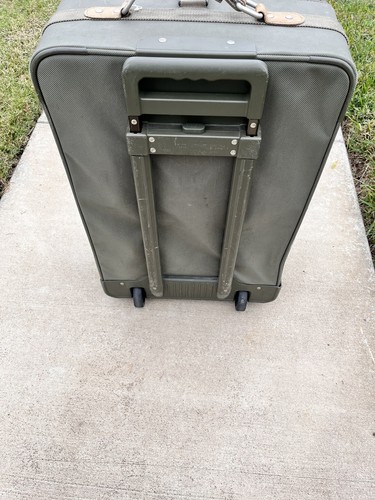 Briggs & Riley Baseline Upright 2-Wheeled Luggage. Green Olive Briefcase 28 In - Picture 3 of 24