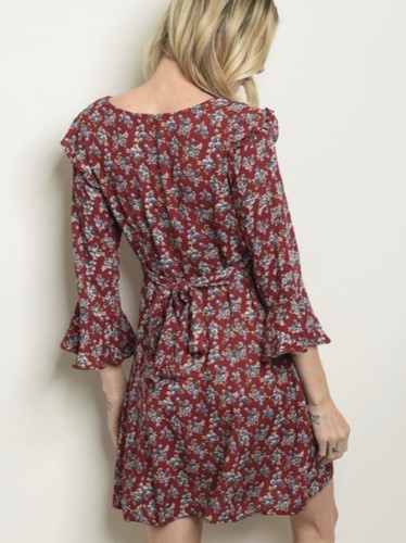 Le Lis Fun & Flirty Floral Woman’s Dress Size Small 3/4 Sleeve ~V Neck~Summer - Picture 3 of 6