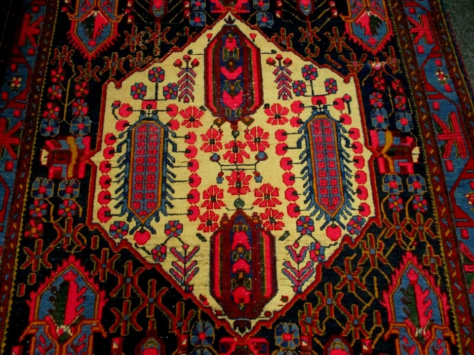 ALFOMBRA KURDA VINTAGE DE ORIENTE MEDIO 4'8" X 6'2" Foto 2 de 4