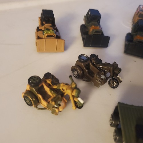 Micro-machines militaires vintage (véhicules et divers) - Photo 6/13