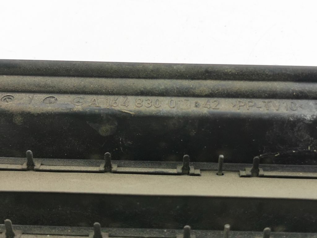 Mercedes-Benz Ml W164 2009 Rear Body Ventilation Grill A164830042 