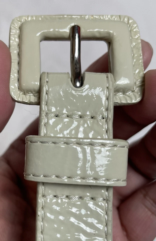 Cinturón ajustado Hobo International para mujer M/32 marfil cuero genuino hebilla cuadrada Foto 3 de 4