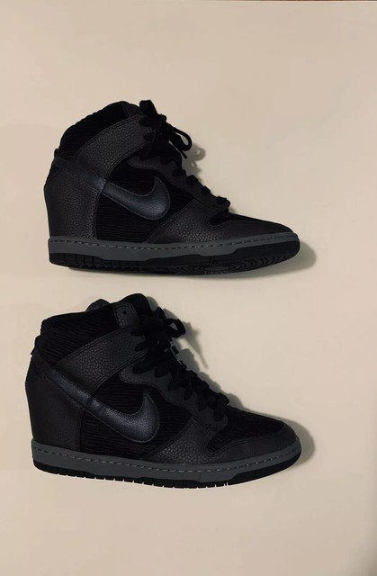 nike wedge sneakers size 11