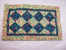 World of Miniature Bears 4"x7" Quilt 751B Collectible Miniature