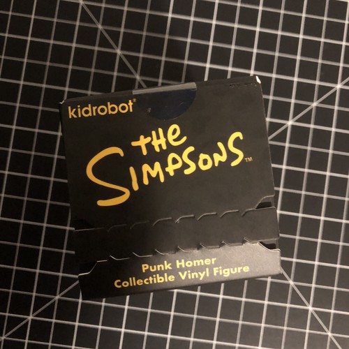 Kidrobot The Simpsons 2025 SDCC Exclusive Donut Riot Punk Homer 3" Figur LE 500 - Bild 3 von 6