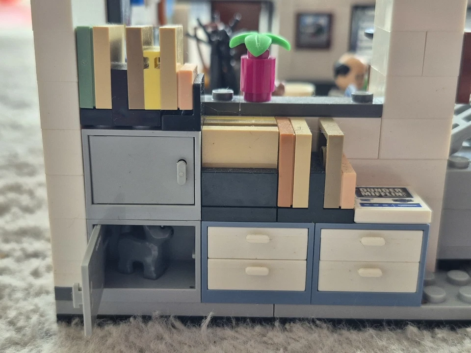LEGO Ideas 21336 The Office, Foto 2 von 5