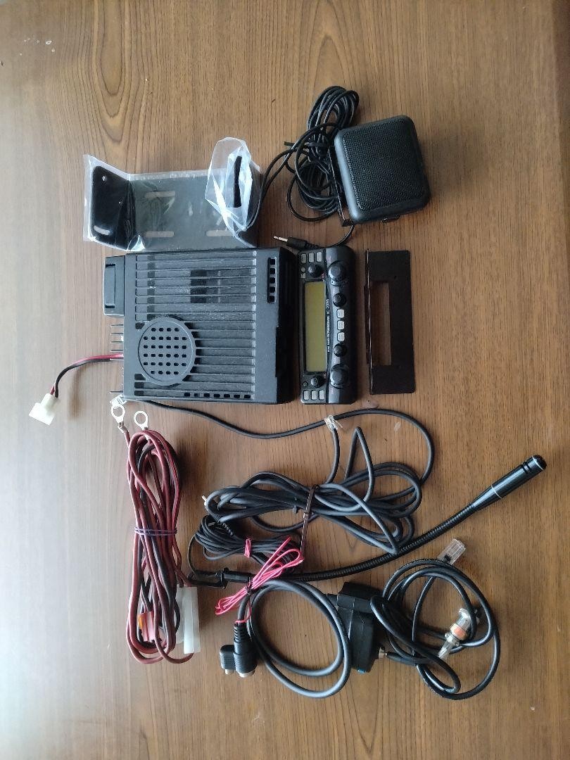 Icom IC-2720D Dual Band FM Transceiver with Mic, Speaker