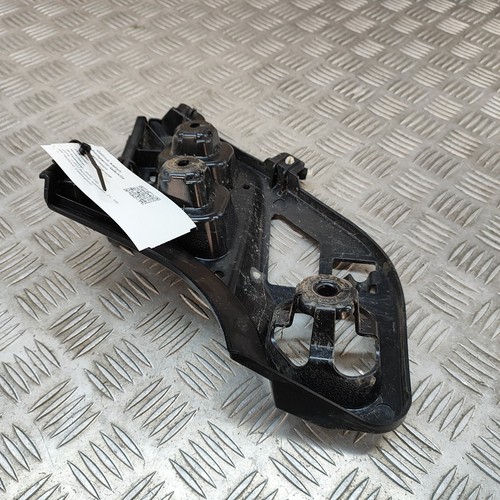 BMW 1 F40 Stoßstangenhalterung hinten links 7461397 2,0 Benzin 195 kW 2022