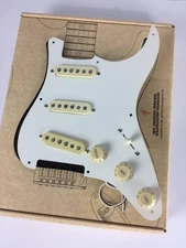 Excellent Fender Eric Johnson Signature Pre-Wired Stratocaster Pickguard, 8-Hole