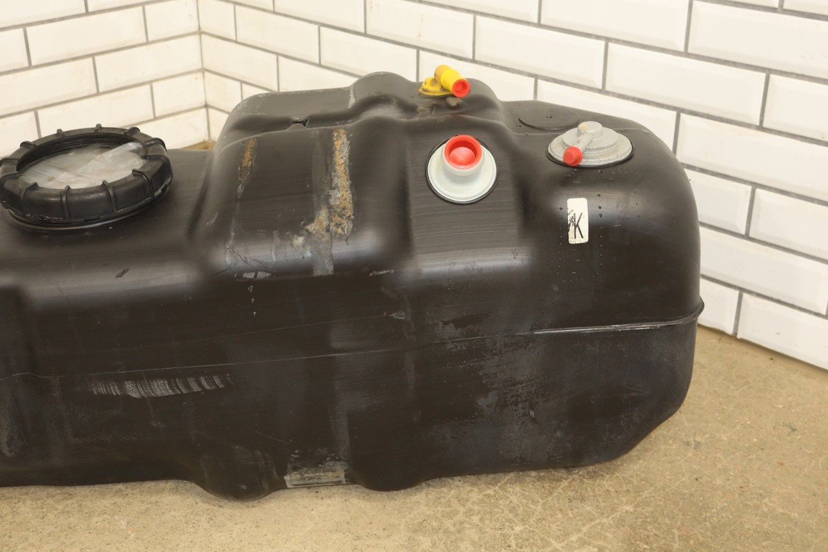YC3Z9002NA Gas Fuel Tank Front Midship 137