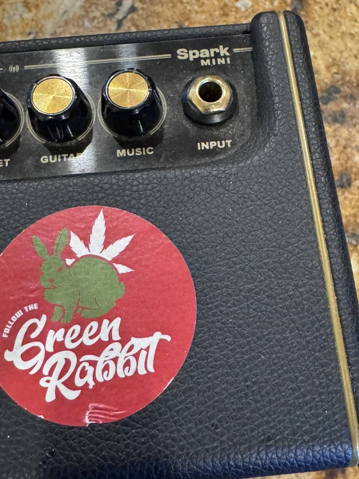 Altavoz portátil amplificador de guitarra Positive Grid Spark MINI negro Bluetooth Foto 2 de 4