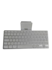Apple A1359 Keyboard With iPad iPod Dock- Preowned Gen  1, 2 & 3 compatible. 