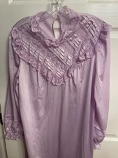 Vtg Vanity Fair Lavender Purple Lace Trim Long Nightgown Sissy Feminine LARGE