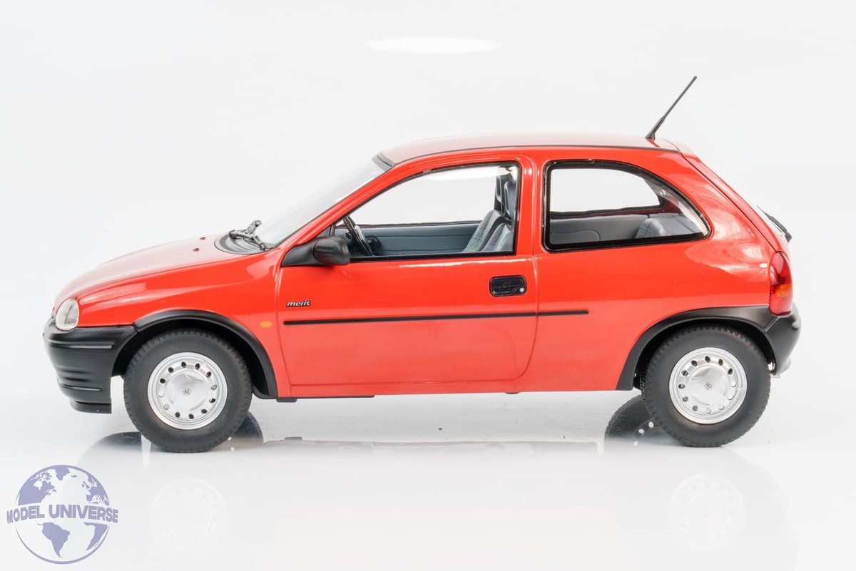MCG - 1:18 Vauxhall Corsa Merit Red 1993 RHD - Exclusive UK