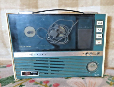Vintage General Electric Capstan Drive Solid State Reel To Reel Player UNTESTED!
