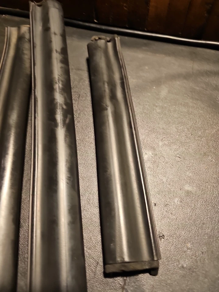 1994 Jaguar XJS Convertible Top Roof Right Side Molding Weather Seal Set (1bb) - Image 4 of 4