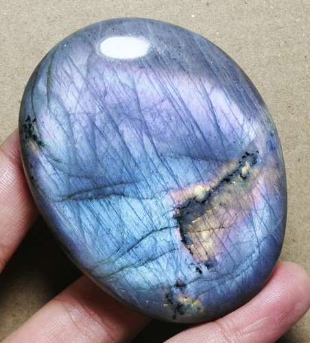 Esfera de labradorita púrpura arco iris natural crudo piedra de palma cristal de cuarzo curación - Imagen 6 de 10