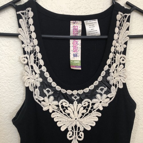 FRESH BREWED Juniors Small Tank Top Embroidered Detail Sleeveless Black NWOT - Picture 3 of 12