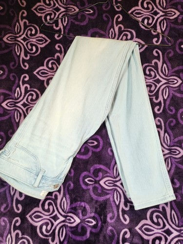 Hollister California - Womens Jeans Size 28W x 31L - Light/Faded Stretchy - Picture 2 of 5
