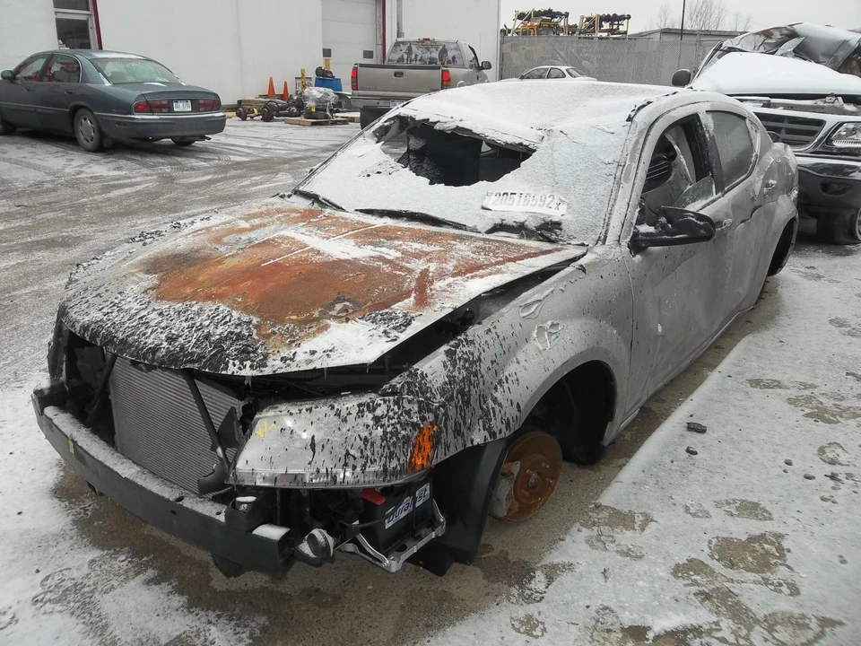 Buje de rueda delantera usado se adapta a: Dodge Avenger 2008 delantero sin ABS grado delantero A Foto 3 de 4