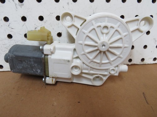 11 12 13 14 CHRYSLER 200 REAR LEFT WINDOW MOTOR 0130822328 OEM - Picture 2 of 3