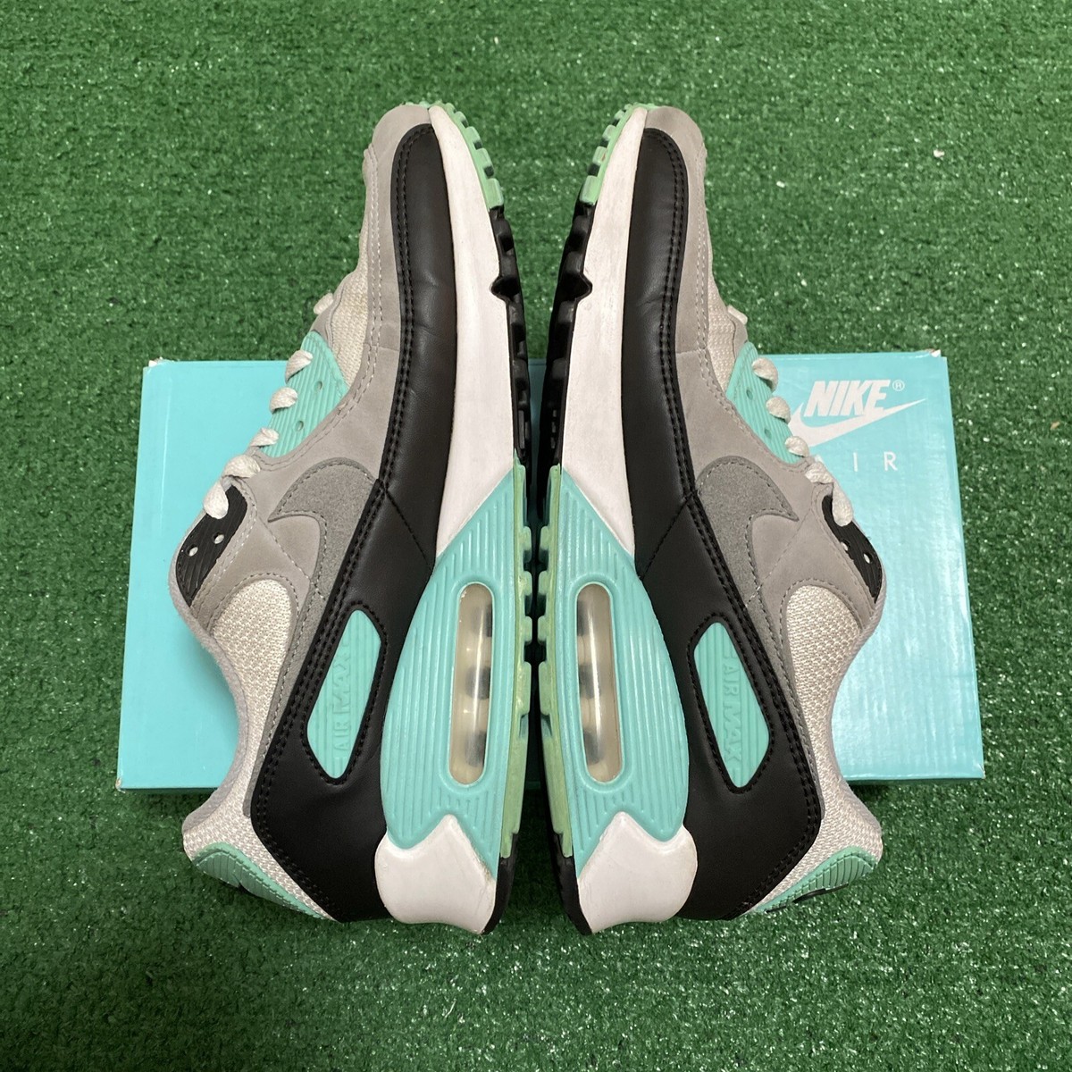 nike air max 90 turquoise on feet