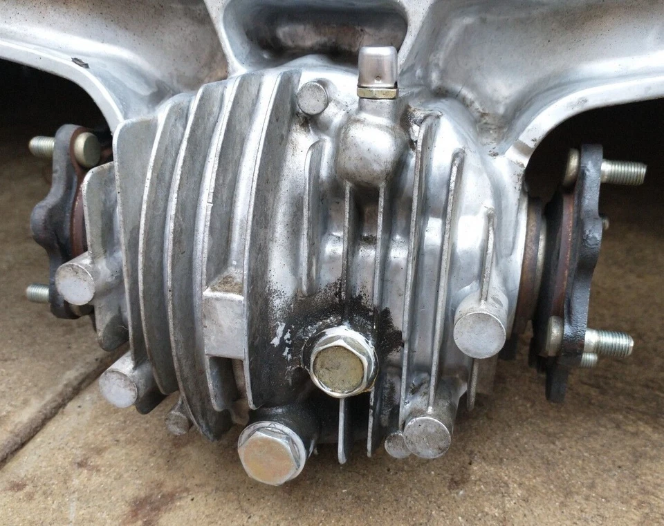 Mazda Miata 1990-93 defectuoso OEM diferencial abierto con tercer miembro para piezas Foto 3 de 4