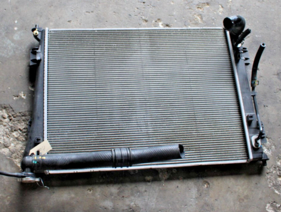 2012-2014 HYUNDAI AZERA RADIATOR 3.3L 253103R700