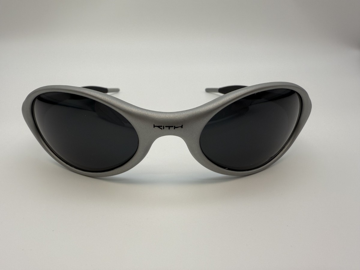 Oakley X KIth Eye Jacket Polarized Sunglasses Sliver Frame Black