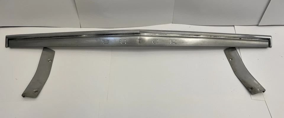 1981 Buick Regal передняя решетка с отделкой - OEM - отличное состояние товара - Изображение 4 из 4