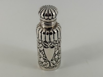 SEHR SCHÖNER VIKTORIANISCHER MASSIVER STERLINGSILBER PARFÜMFLAKON BIRMINGHAM 1890