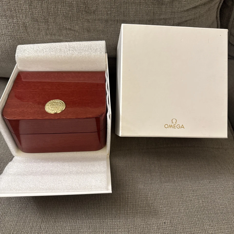 Original Omega Inner & Outer Wooden Watch Box Manual booklet Card Holder - Image 4 of 4