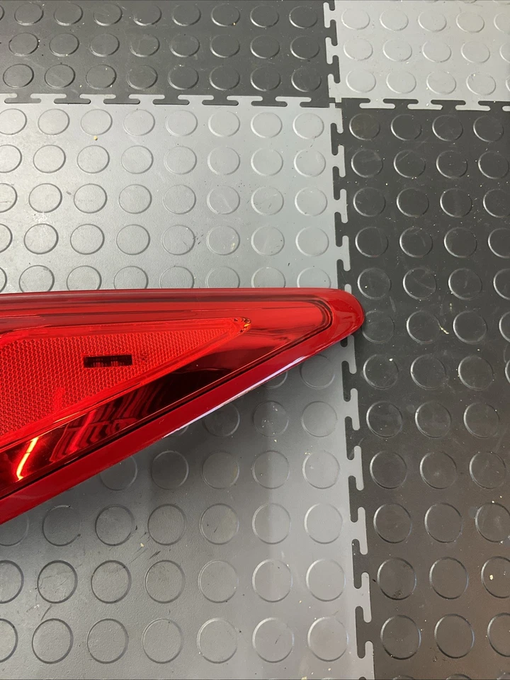 Infiniti JX35 QX60 2013-2015 lado derecho pasajero luz trasera LED fabricante de equipos originales Foto 4 de 4