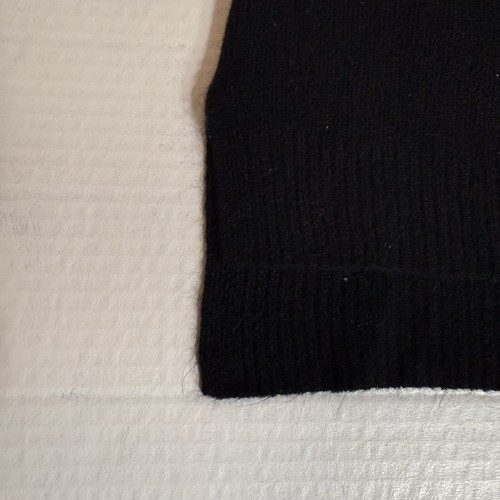 Maternity Sweater Black Pullover Long Sleeve Side Slits Comfortable Classic GAP - Picture 8 of 11