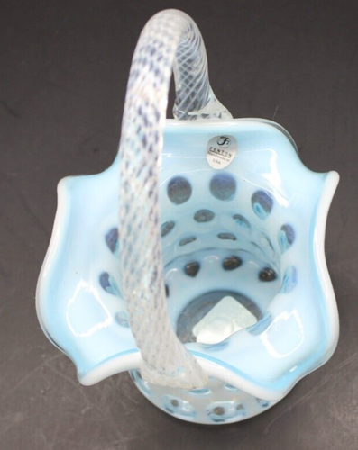 Fenton blau opalisierende Münze Punkte Glas Korb 9" 2435JY mit Aufklebern geformt - Bild 3 von 10