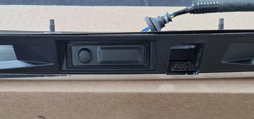 NISSAN GENUINE PATHFINDER R52 TAILGATE HANDLE CHROME - Picture 2 of 2