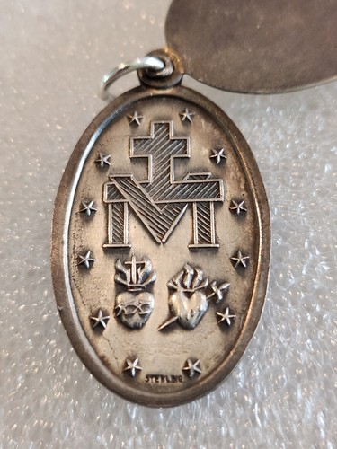 STERLING MARY 1830 Immaculate Sliding Pendant-Vintage - Picture 5 of 7