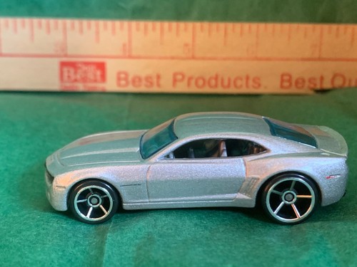 1/64 - 2006 Chevrolet Camaro Concept - Hot Wheels - Picture 2 of 7