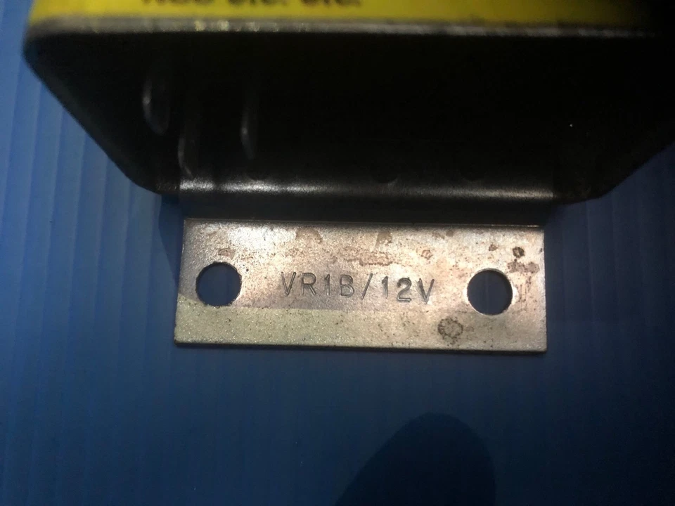 REGULADOR DE VOLTAJE BMW 2002 TI / TII / TURBO E12 E3 E9 2800CS 3.0CS N.O.S Foto 3 de 4