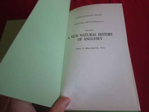 STUDIES IN ANGLESEY HISTORY: VOL 8 A NEW NATURAL HISTORY OF ANGLESEY - HB BOOK - 第 1/3 張圖片