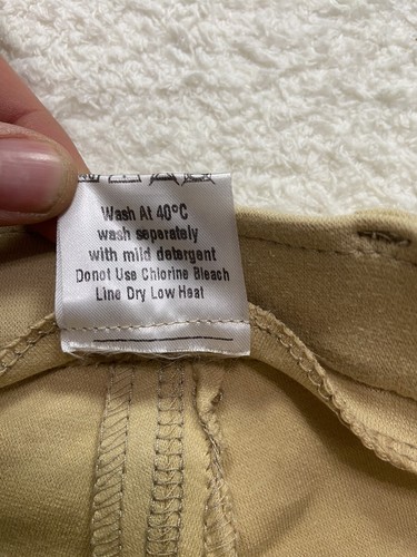 ROYAL HIGHNESS TAN RIDING BREECH PATCH PANTS Size 8 - Measure 23 X 16.5 - Picture 6 of 9