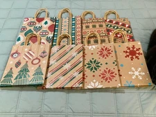 24pcs Kraft Christmas Gift Bags with Handles Medium Paper Bags for Holiday Party