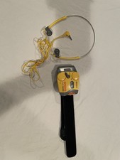 Sony Sports SRF-88 FM/AM Walkman With Headphones Tested And Works