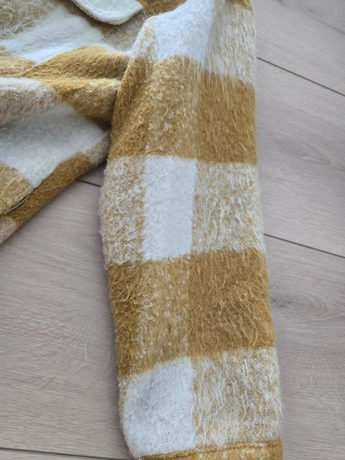 Universal thread Brushed oversized plaid shirt ja… - image 3