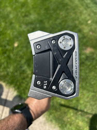 34 inch RH Scotty Cameron Phantom X 11.5 Putter. W/ headcover. Good condition - Picture 3 of 5